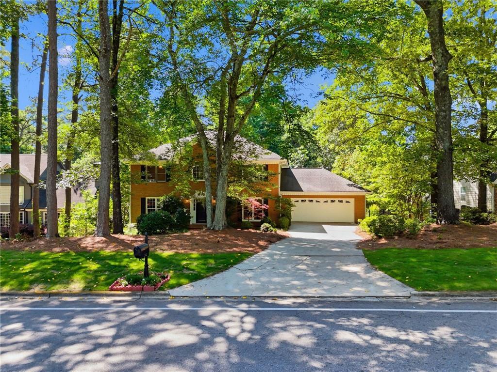 5055 Roxburgh Dr., Roswell, GA 30076