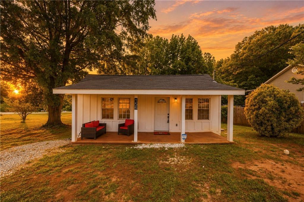 156 Pine Ave., Commerce, GA 30529