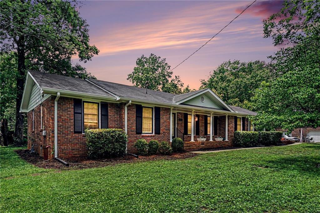 2925 Bob Bettis Rd., Marietta, GA 30066