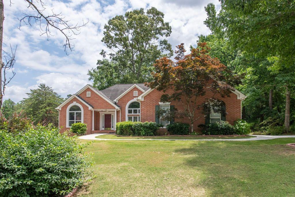 7395 Mason Falls Dr., Winston, GA 30187
