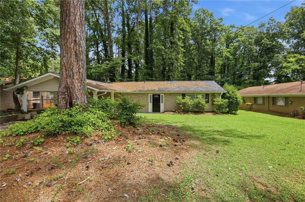 310 Flagstone Dr., Atlanta, GA 30331