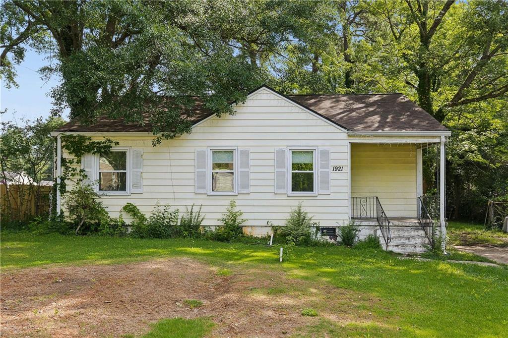 1921 Clearwater Dr., Marietta, GA 30067