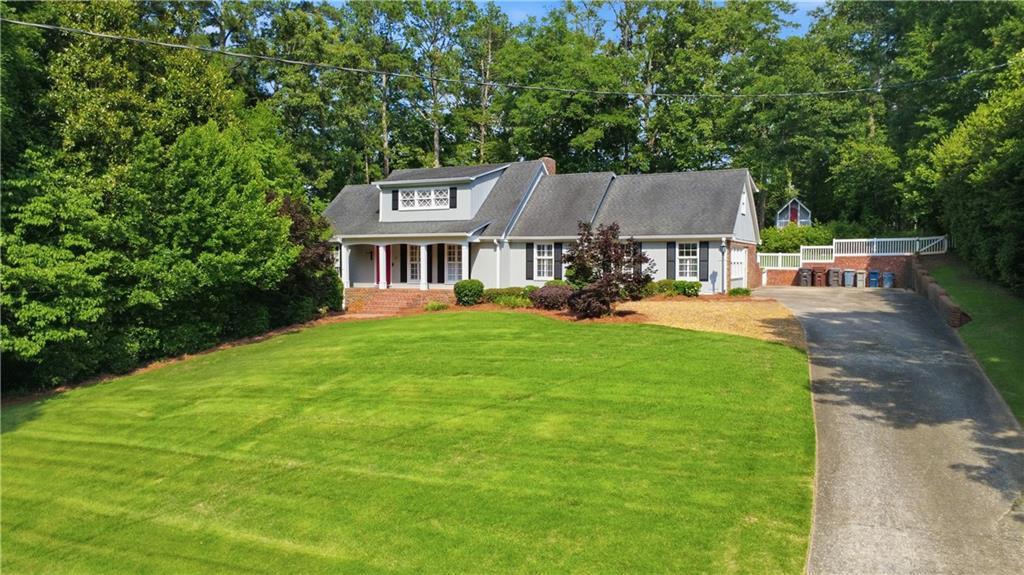 2 Walnut Dr., Cartersville, GA 30120