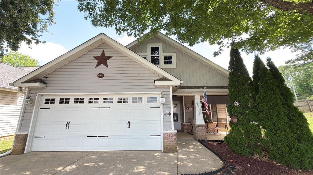 71 Oakbrook Dr., Cartersville, GA 30120