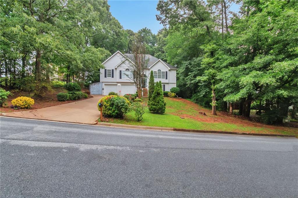 4374 Northridge Tr., Ellenwood, GA 30294