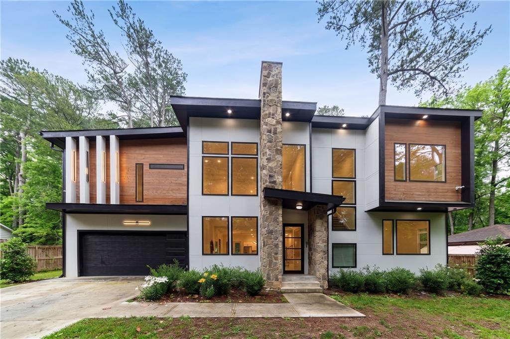 2963 Orion Dr., Decatur, GA 30033
