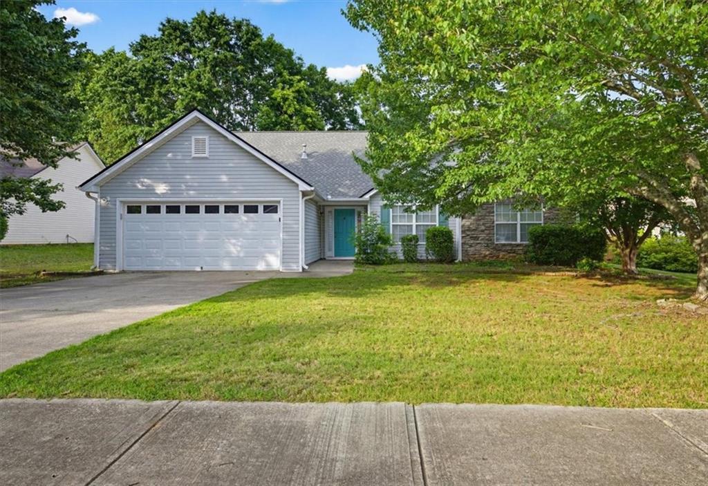 1029 Harbins Pass Dr., Dacula, GA 30019