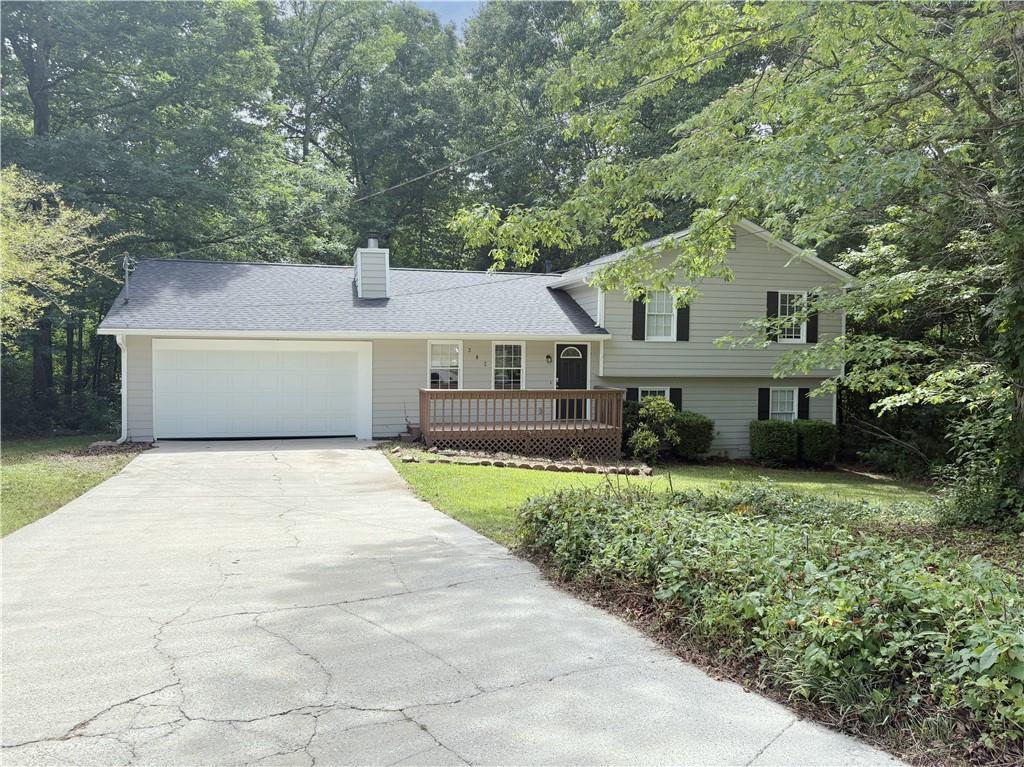 385 Nectarine Dr., Newnan, GA 30265