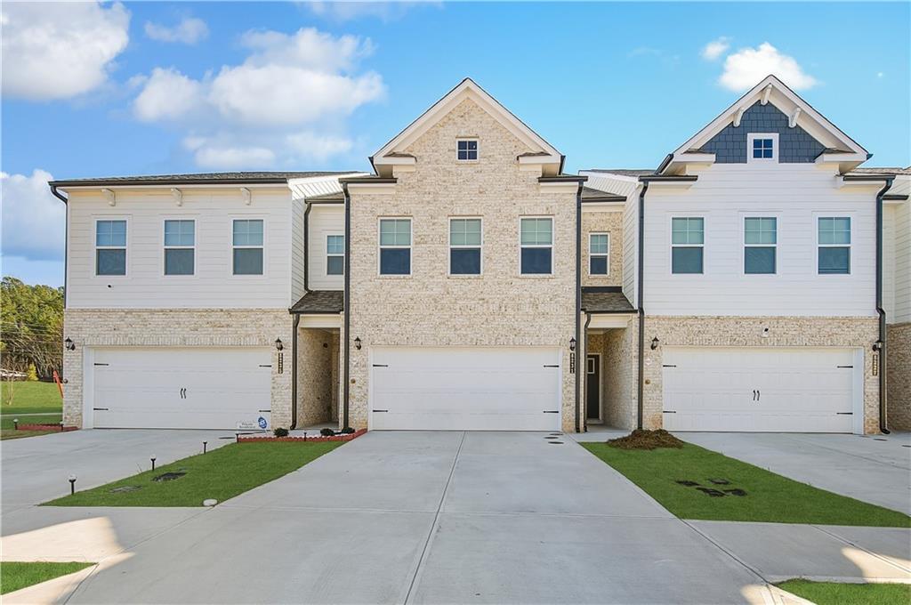 8098 Tiger Way, Riverdale, GA 30296