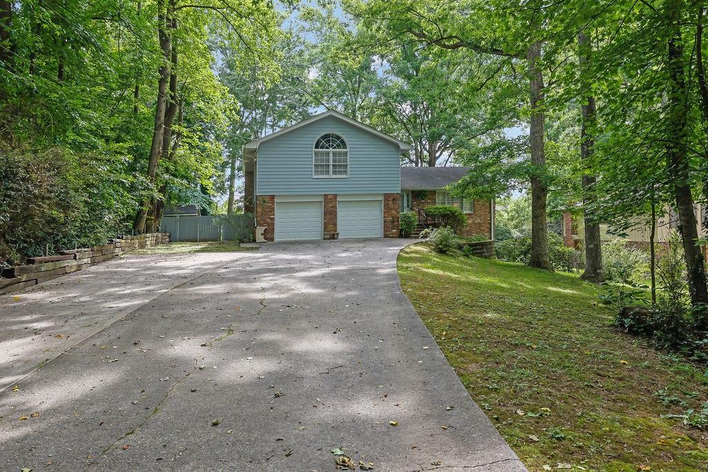 4916 Oak Grove Dr., Buford, GA 30518