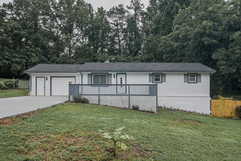 3313 Stoneybrook Dr., Douglasville, GA 30134