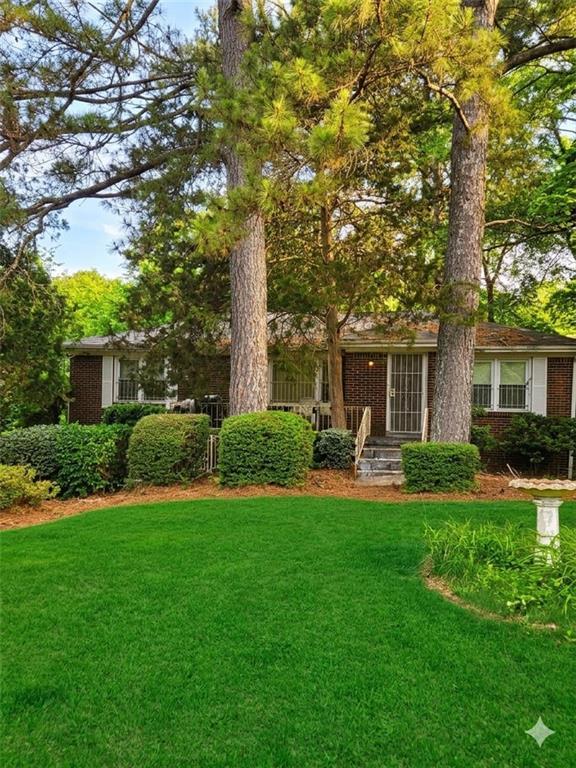 250 W Lake Ave., Atlanta, GA 30314