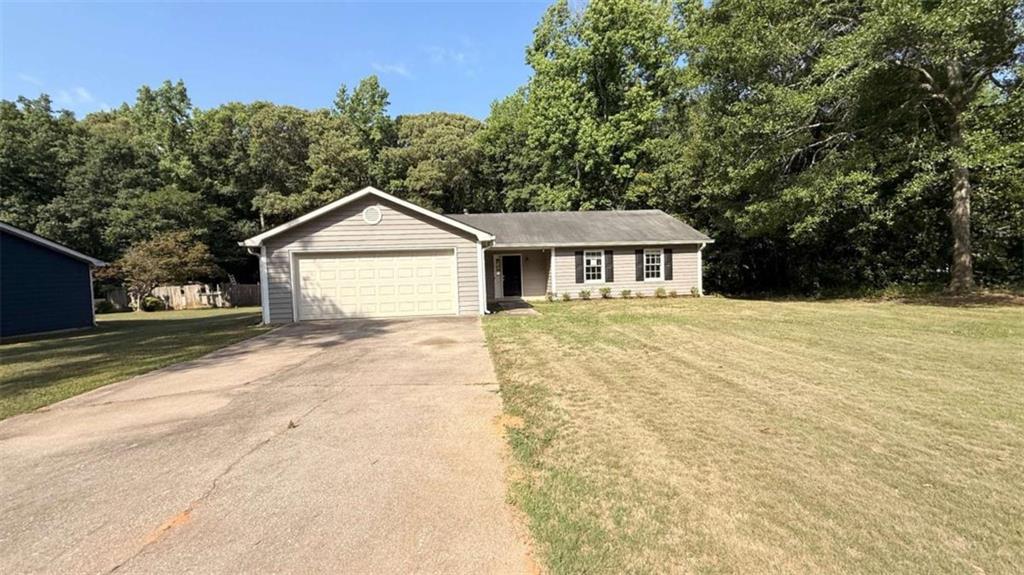 55 Oak Crest Ct., Covington, GA 30016
