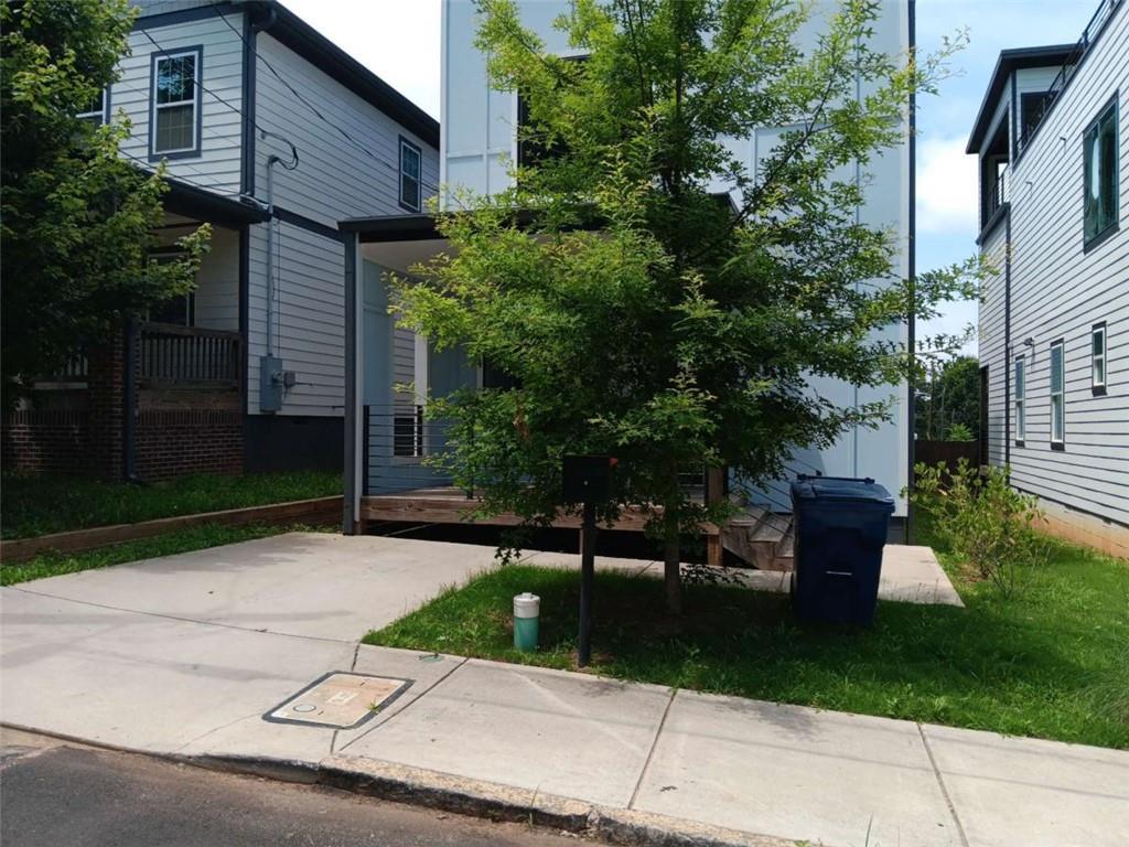 569 Middle St., Atlanta, GA 30310
