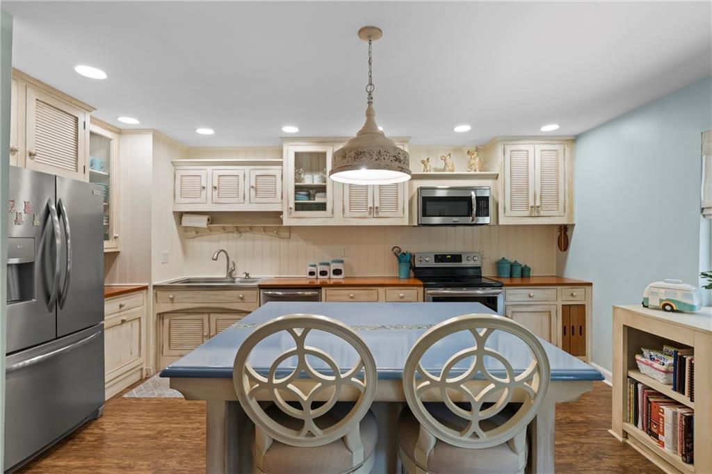 3060 Balearic Dr., Marietta, GA 30067