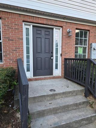 New Homes with Master Bedrooms on the 1st Floor That Attend Columbia Elementary School: May 30th to June 5th
