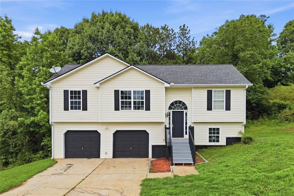 212 Jordan Ln., Carrollton, GA 30116