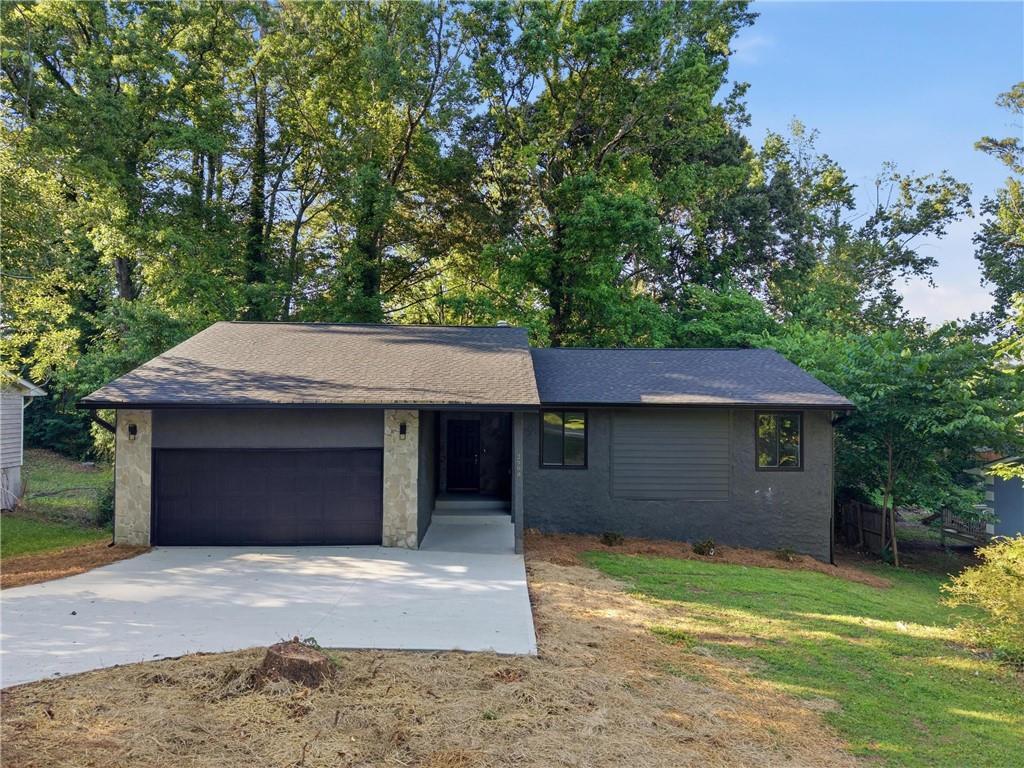 2988 Medina Dr., Jonesboro, GA 30236