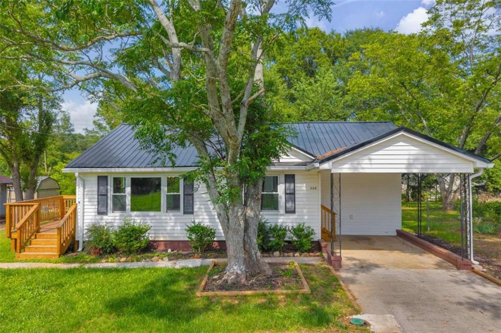 266 Randall St., Lavonia, GA 30553