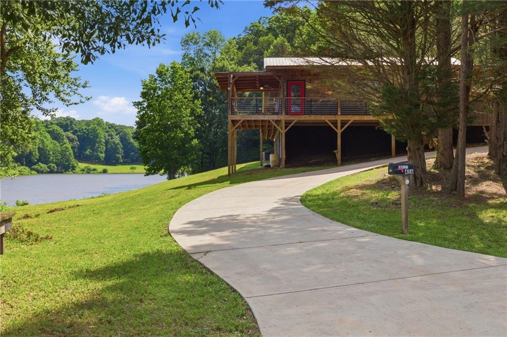 456 Oak Springs Rd., Clarkesville, GA 30523