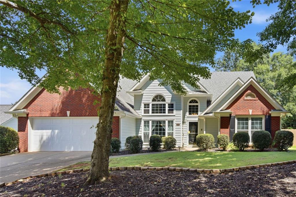 5780 Newberry Point Dr., Flowery Branch, GA 30542