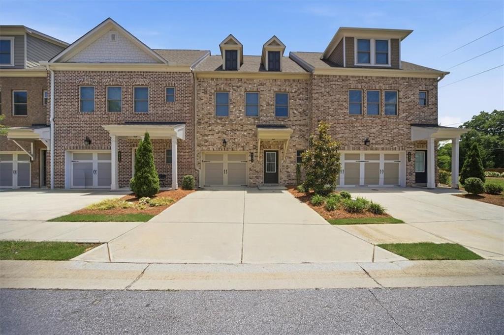 4192 Moncure Dr., Lilburn, GA 30047