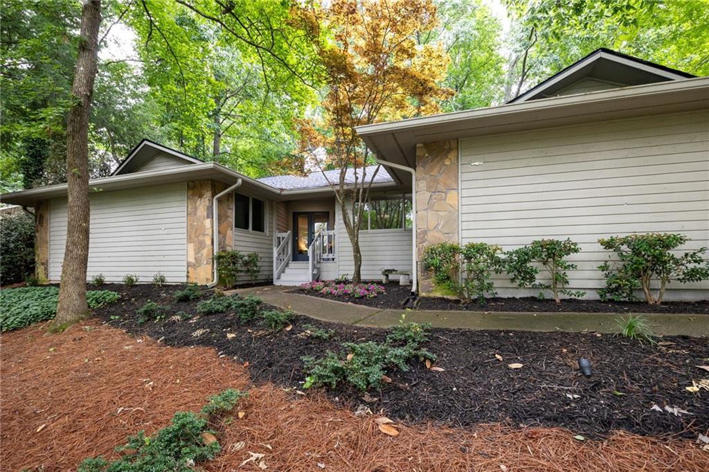 4198 Lake Rill Ct., Marietta, GA 30062