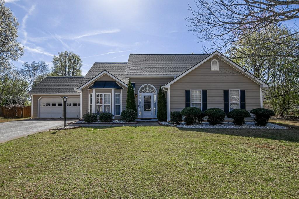 377 Dunagan Chase Dr., Lawrenceville, GA 30045