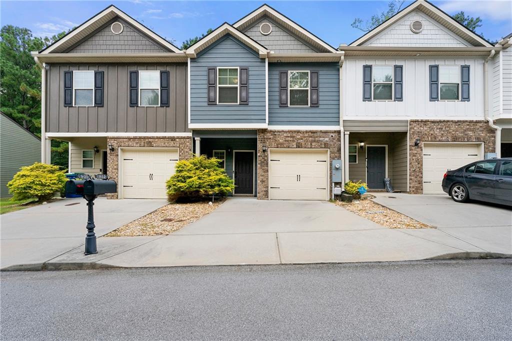 902 Creel Ln., Atlanta, GA 30349