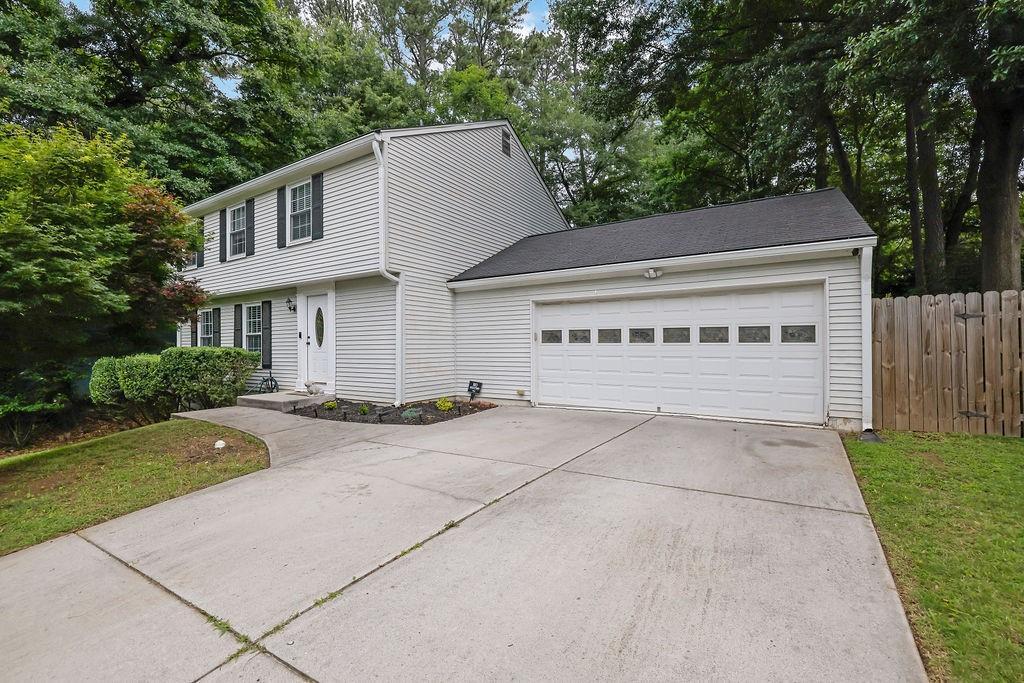 9665 N Pond Cir., Roswell, GA 30076
