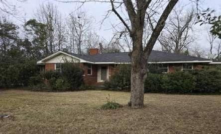 311 Fourth St., Tennille, GA 31089