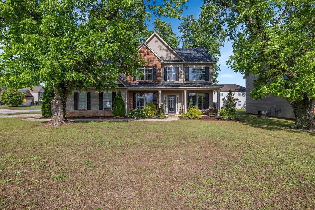 126 Meadows Walk Dr., Byron, GA 31008