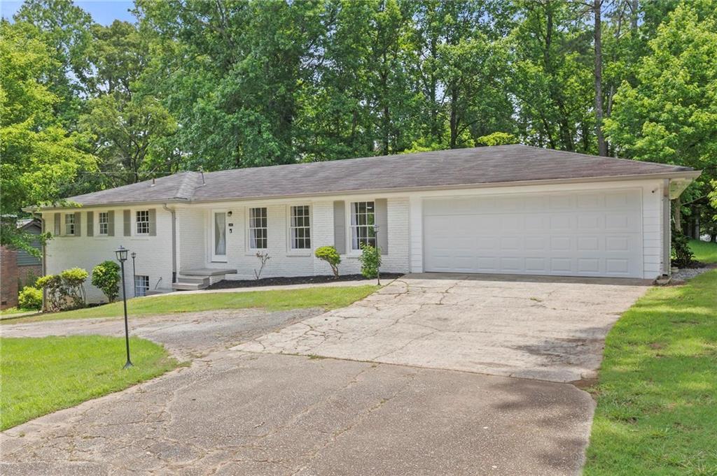 6181 Shallow Wood Ln., Douglasville, GA 30135