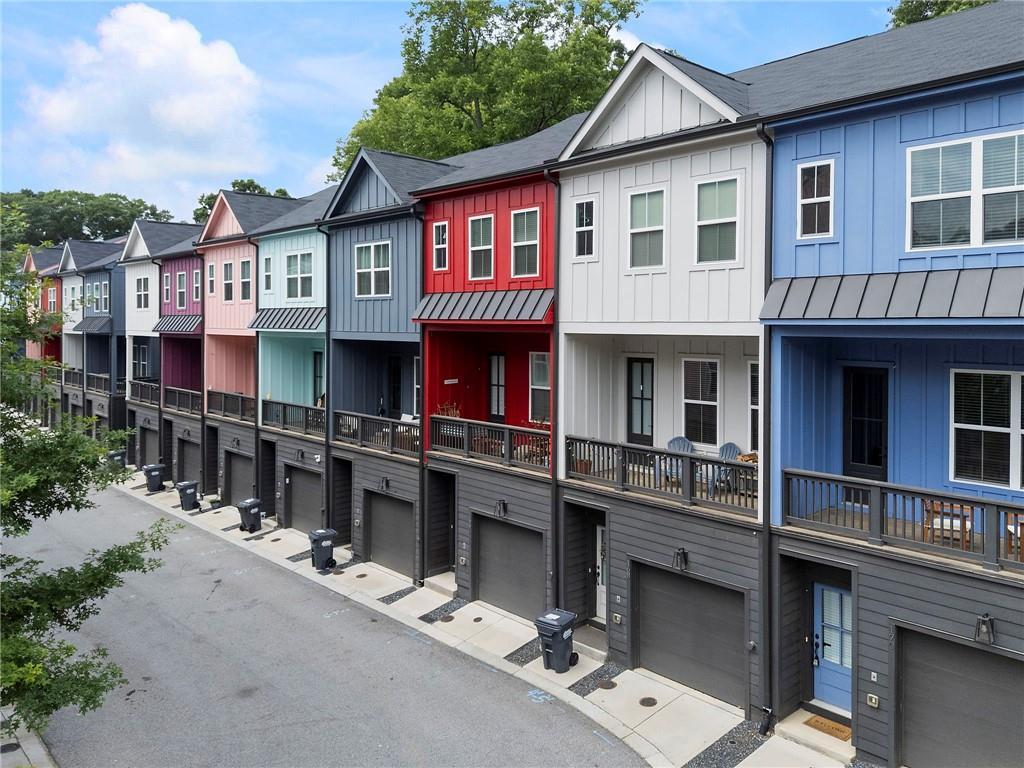 152 Color Cir., Atlanta, GA 30317