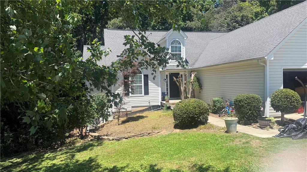 4724 Melbourne Tr., Flowery Branch, GA 30542