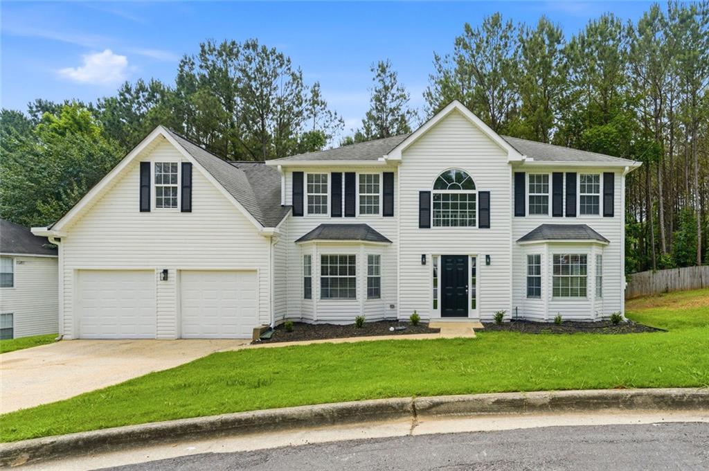 691 Deshon Creek Dr., Lithonia, GA 30058
