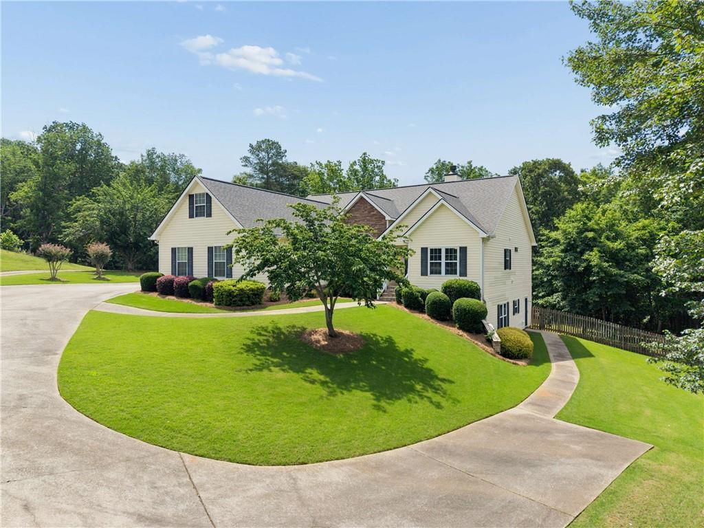 121 Chestnut Hill Dr., Canton, GA 30114