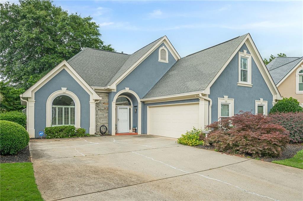 500 Shelli Ln., Roswell, GA 30075