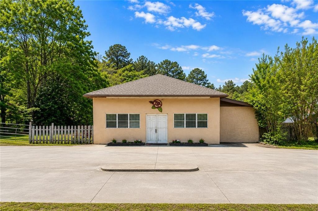 3813 Stonewall Tell Rd., Atlanta, GA 30349