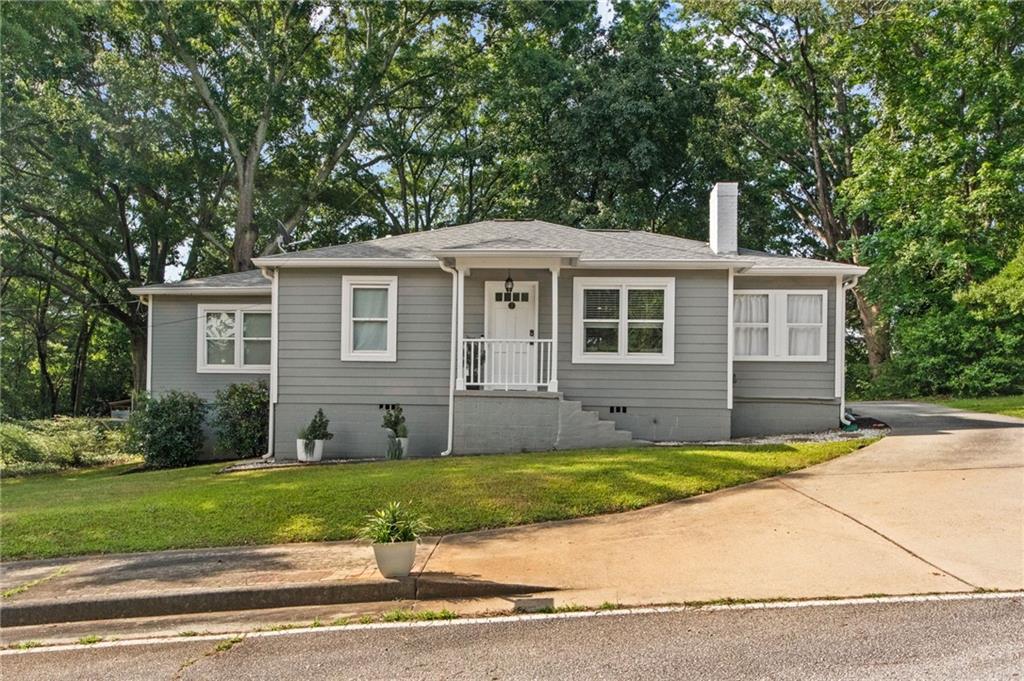 3465 Woodlawn Cir., Tucker, GA 30084