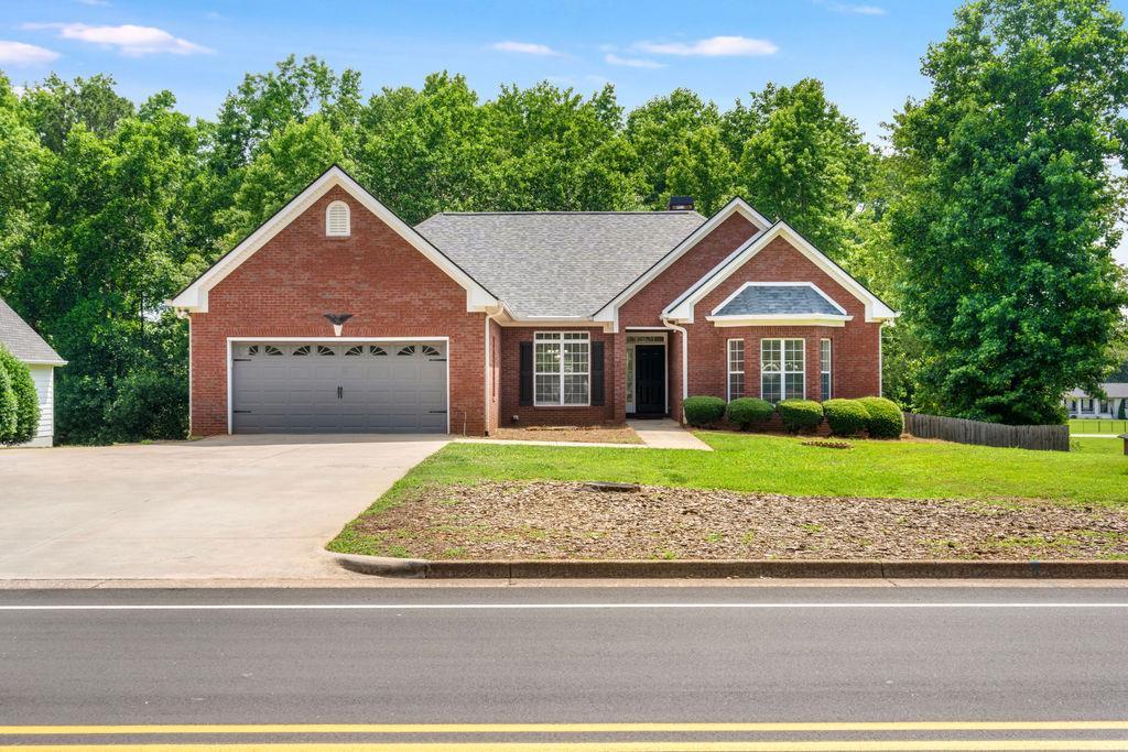 3604 Maple Forge Ln., Gainesville, GA 30504