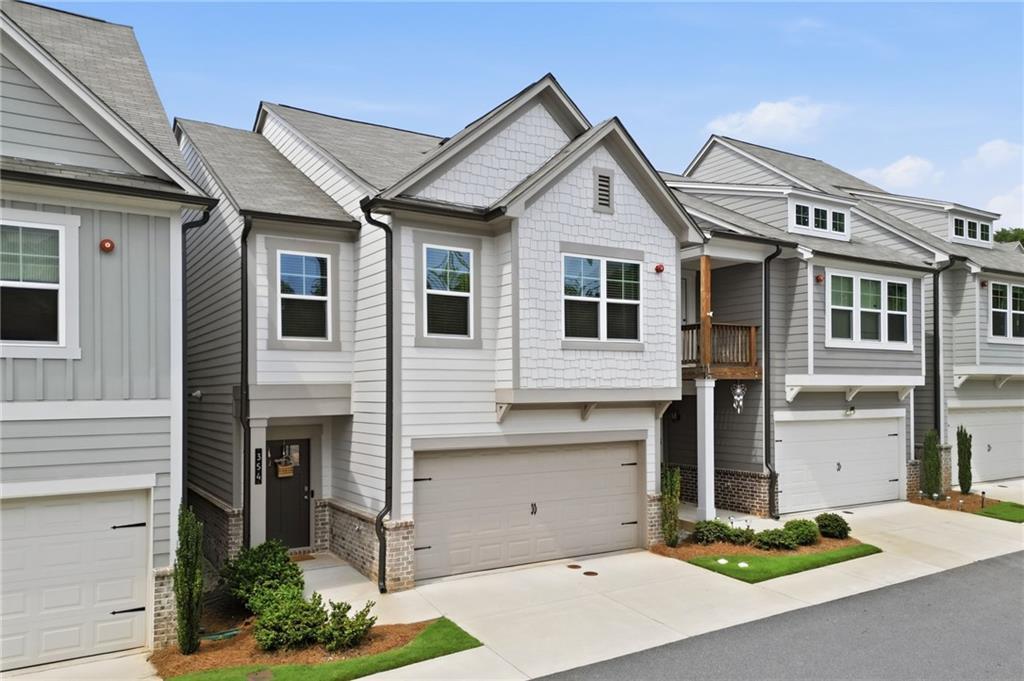 354 Hayden Cir., Woodstock, GA 30189