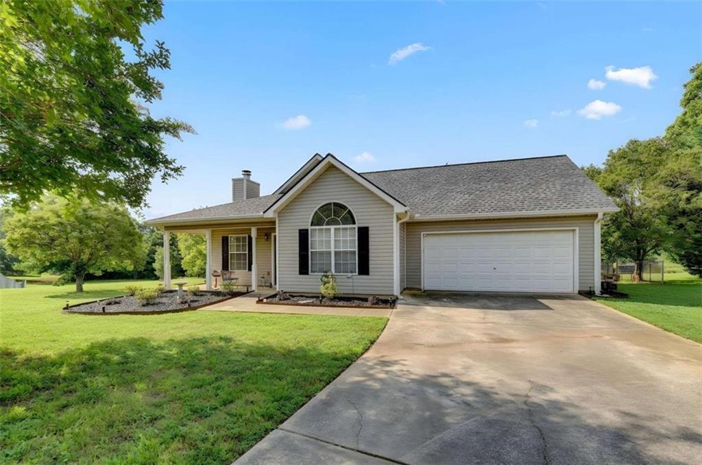 915 Cove Pl., Locust Grove, GA 30248