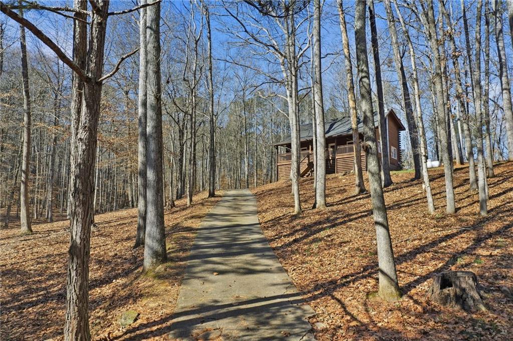437 Twin Lakes Dr., Canton, GA 30115