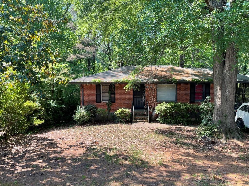 3255 Walnut St., Scottdale, GA 30079