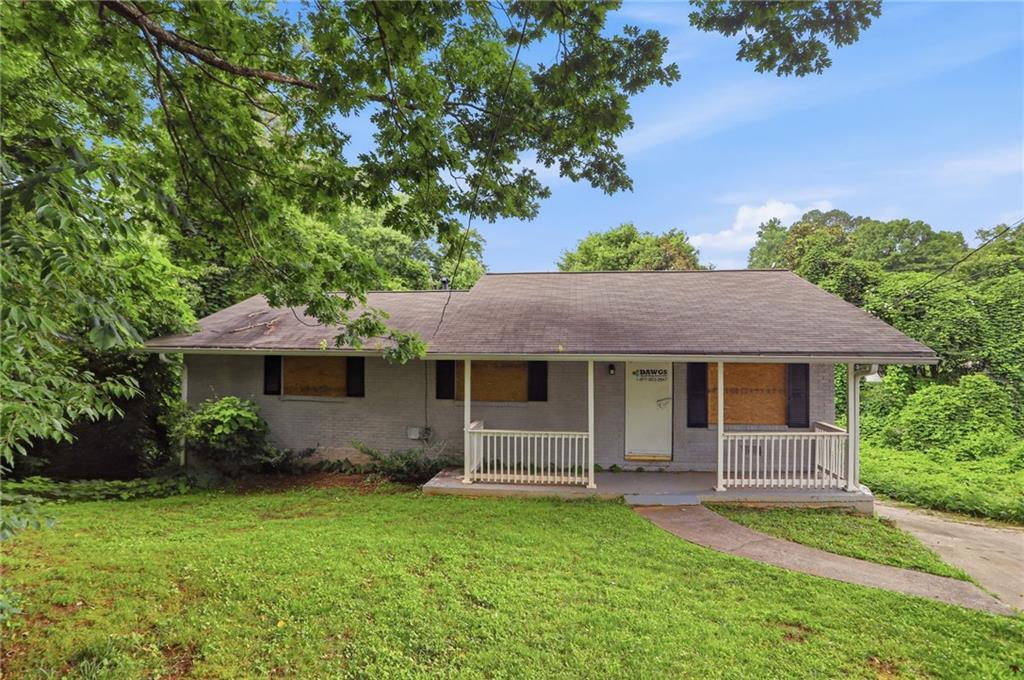 2370 Tiffany Cir., Decatur, GA 30035