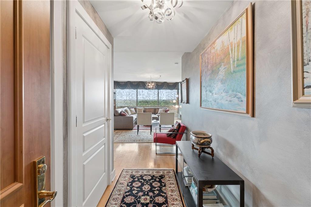 700 Park Regency Pl. #1501, Atlanta, GA 30326