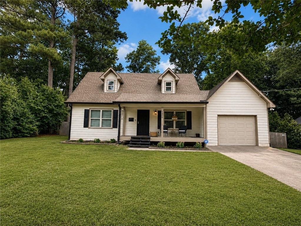 5806 Stonehaven Dr., Kennesaw, GA 30152