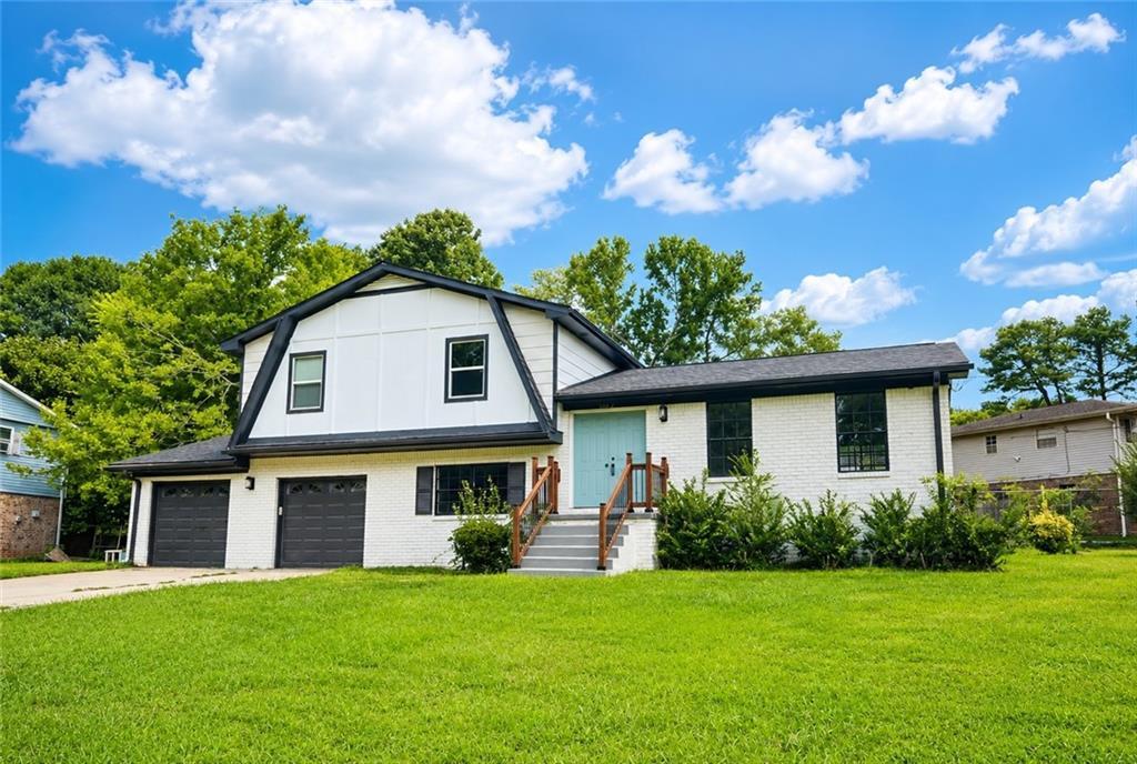 3862 Northstrand Dr., Decatur, GA 30035