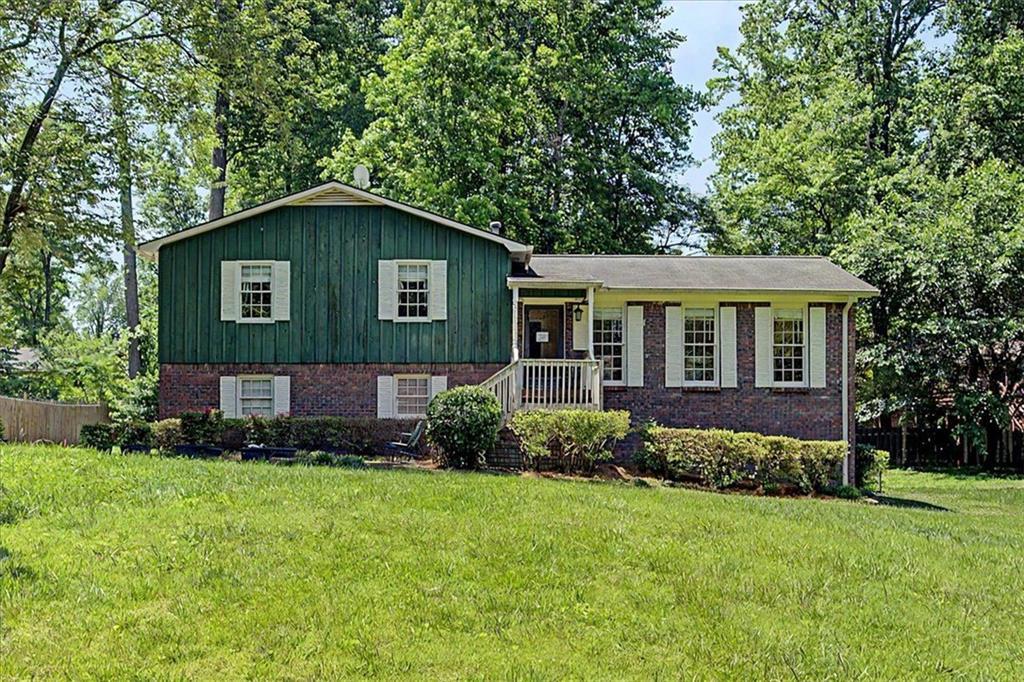 2611 Sandy Ct., Marietta, GA 30066